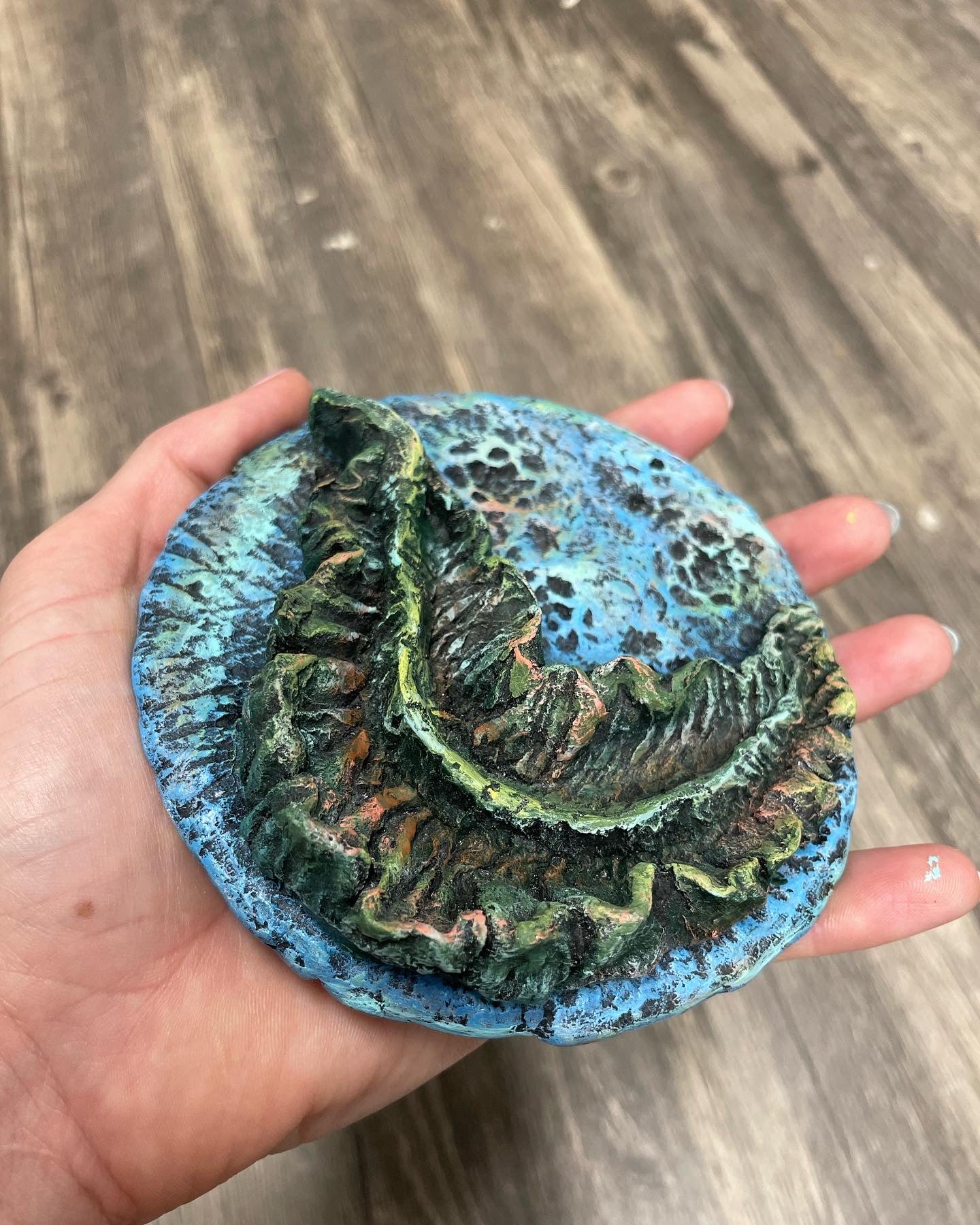 Water Leaf Ornament